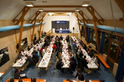 Blick in die Sporthalle in Wetzgau